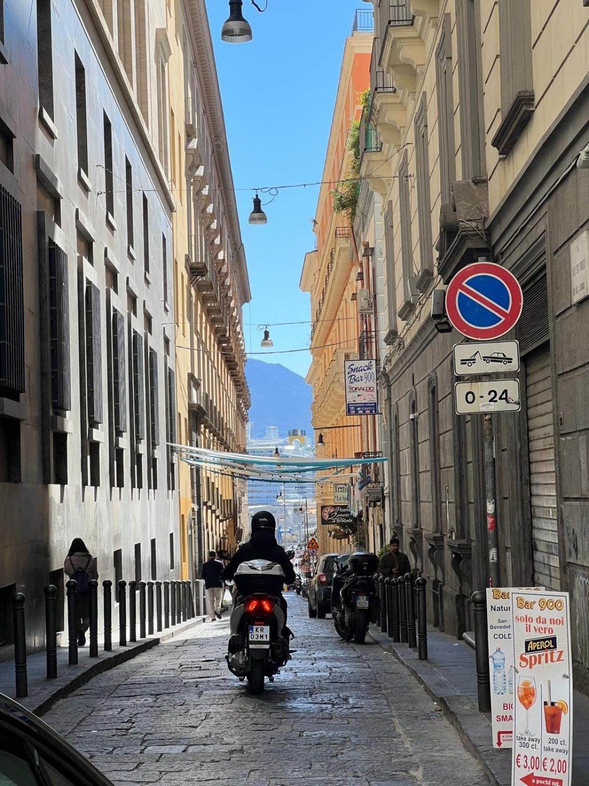 Casa D10s Centro Spagnoli Apartment Naples
